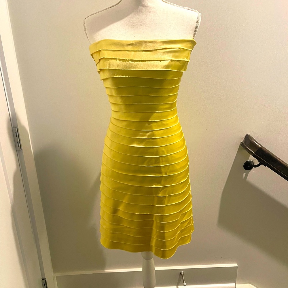BCBGMAXAZRIA Bright yellow ruched dress